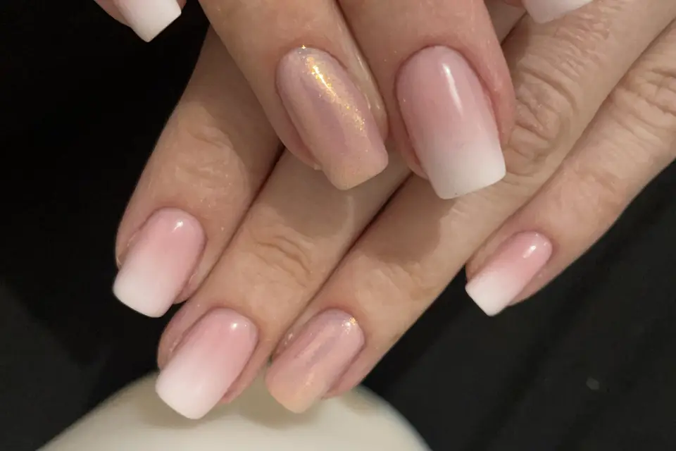 Hel’ & Zen - Esthéticienne & Prothésiste Ongulaire À Domicile — photo 4