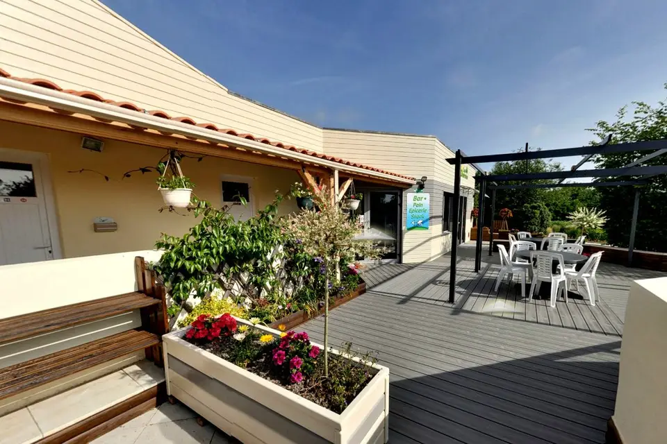 Camping Les Charmes — photo 1