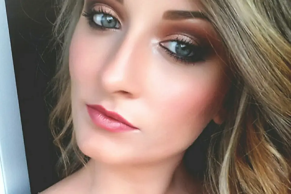 Lauren Hucher — photo 1