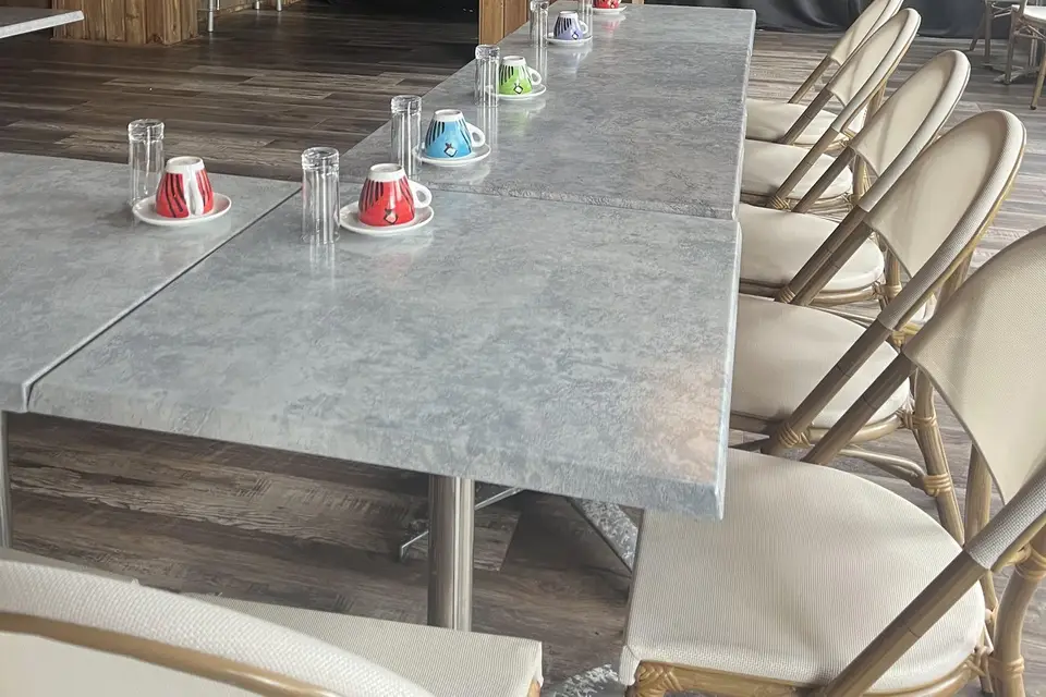 Lakeside Hotel Restaurant — photo 2