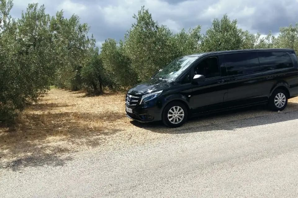 Belle Provence Minibus Deluxe — photo 1