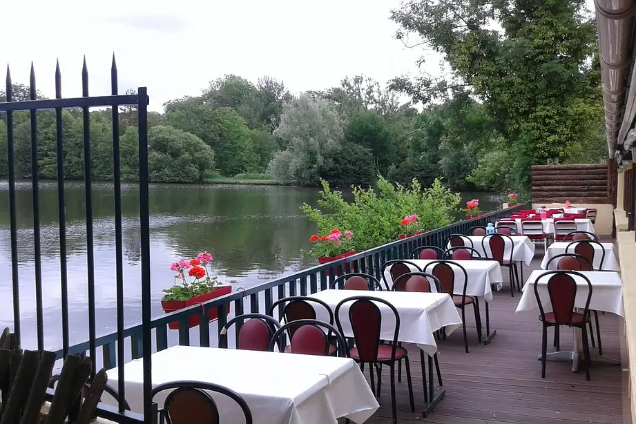 L’Étang Fleuri — photo 4