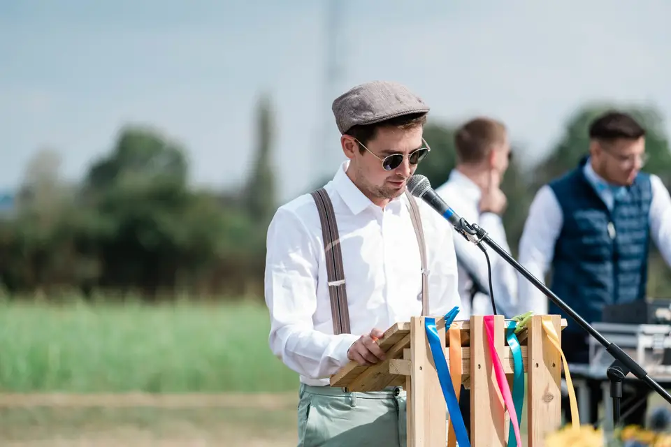 Sors Tes Couverts — photo 3