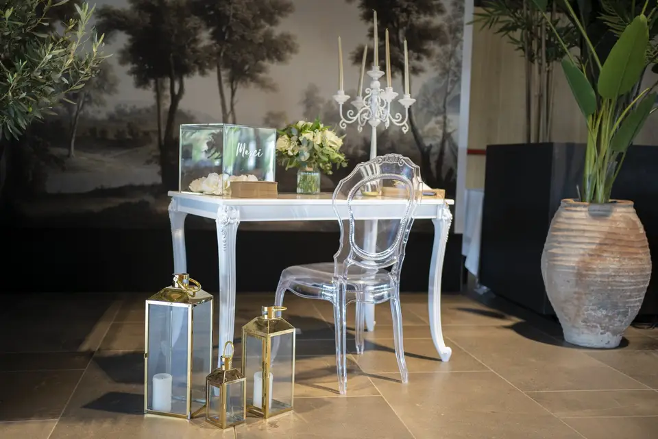 Lucy's Luxury — photo 2