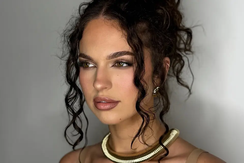 French Beauty — photo 4