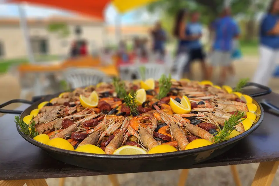 Paella au Feu de Bois — photo 1
