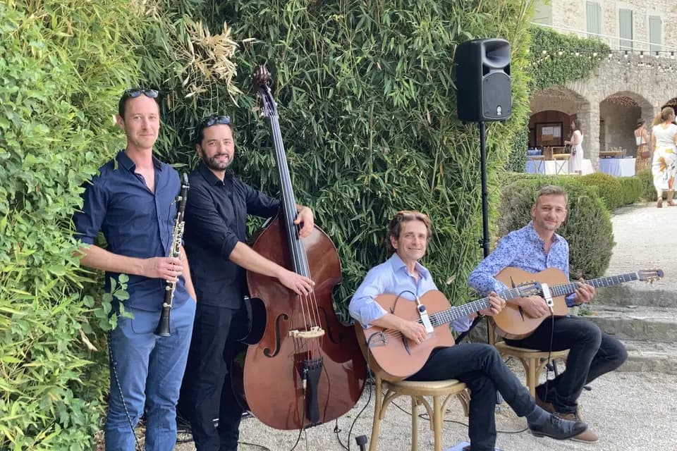 Tchiki Swing Quartet — photo 8