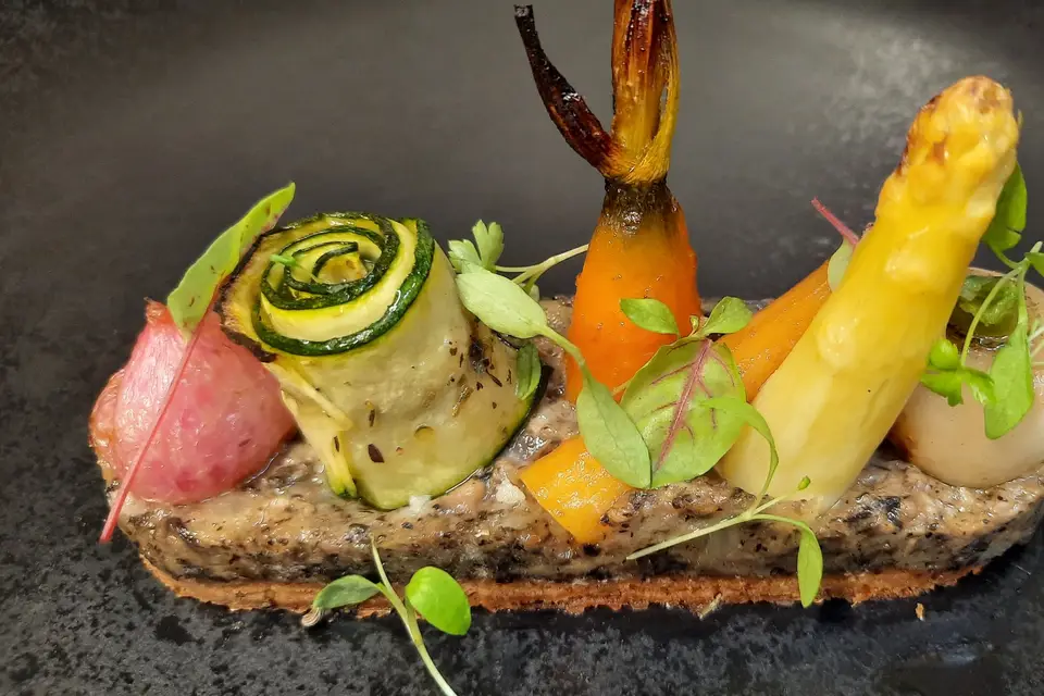 Mendi Berdea — photo 6