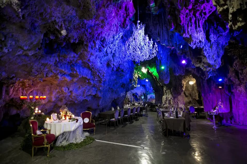 La Grotte — photo 1