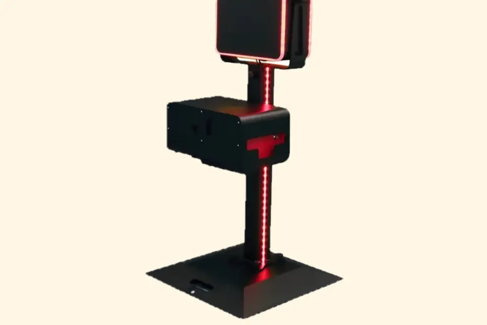 AD Location — photo 1