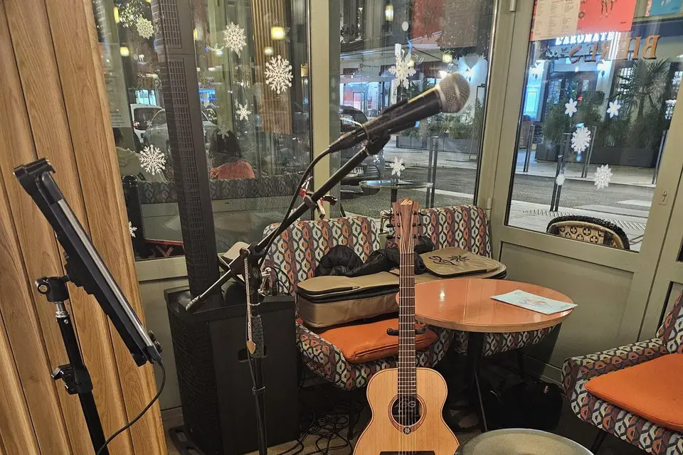 Jonathan Courtinat — photo 1