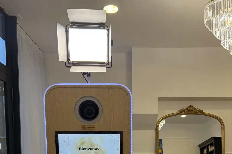 Hellophotobooth — photo 1