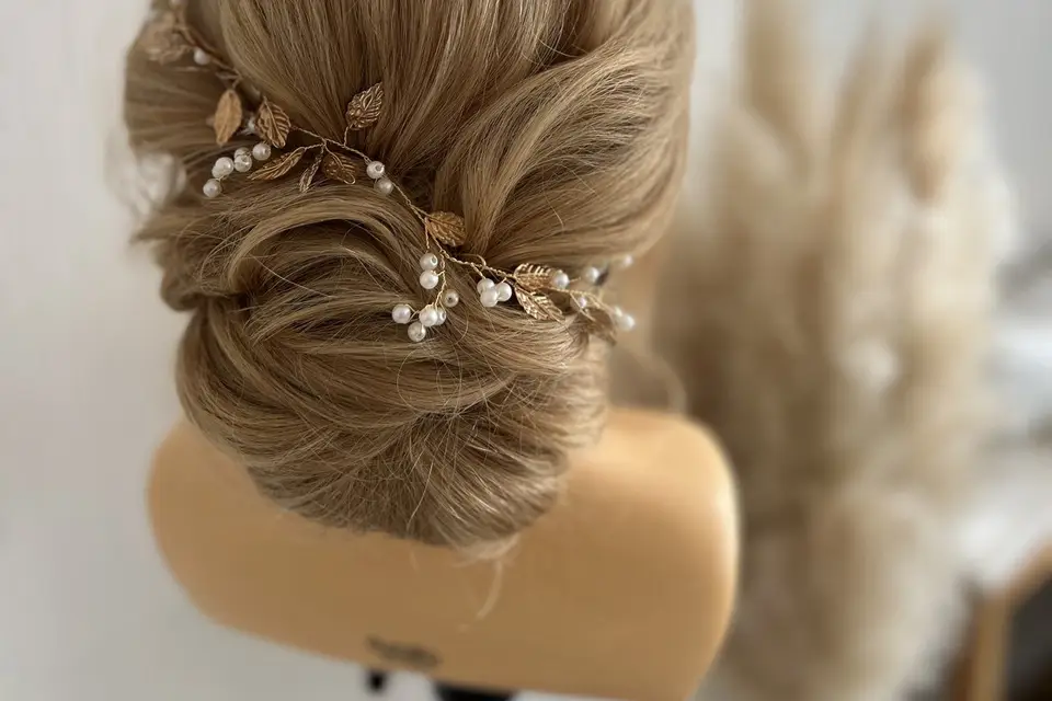 Ninon Wedding Hair — photo 1