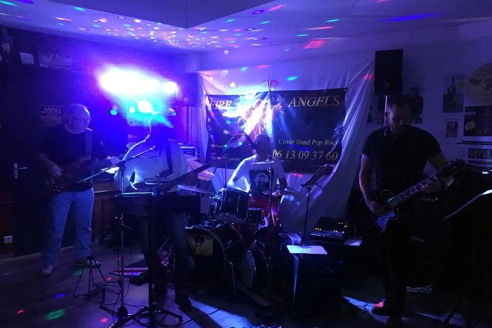 Fire Angels — photo 8