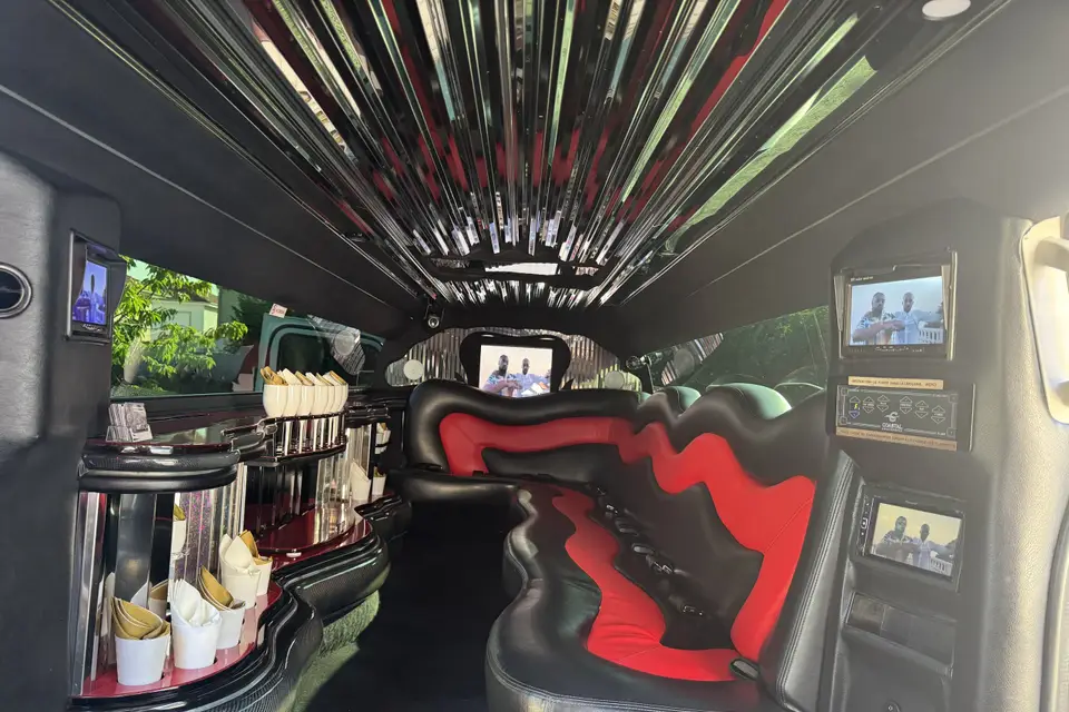 Loc Events Limousine — photo 5