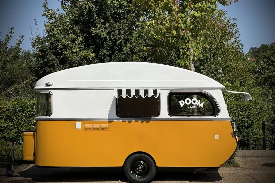 Poom Burger & Hot-dogs