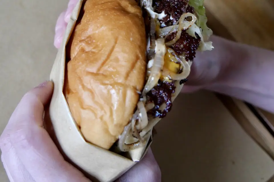 Poom Burger & Hot-dogs — photo 6