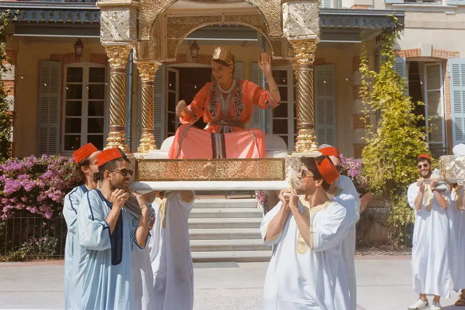 Fangs Makeup Artist — photo 6