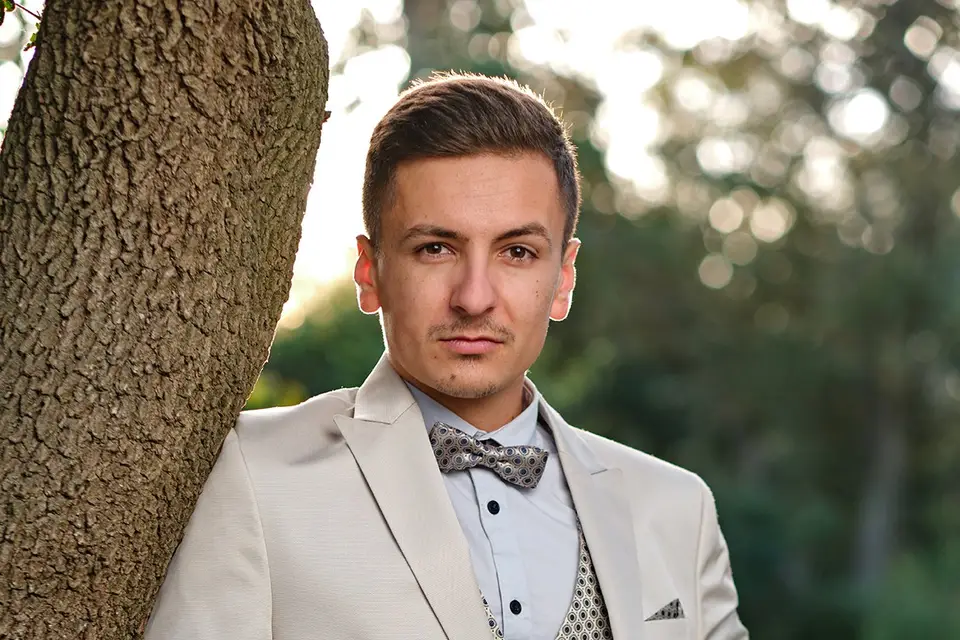 Custon's — photo 1