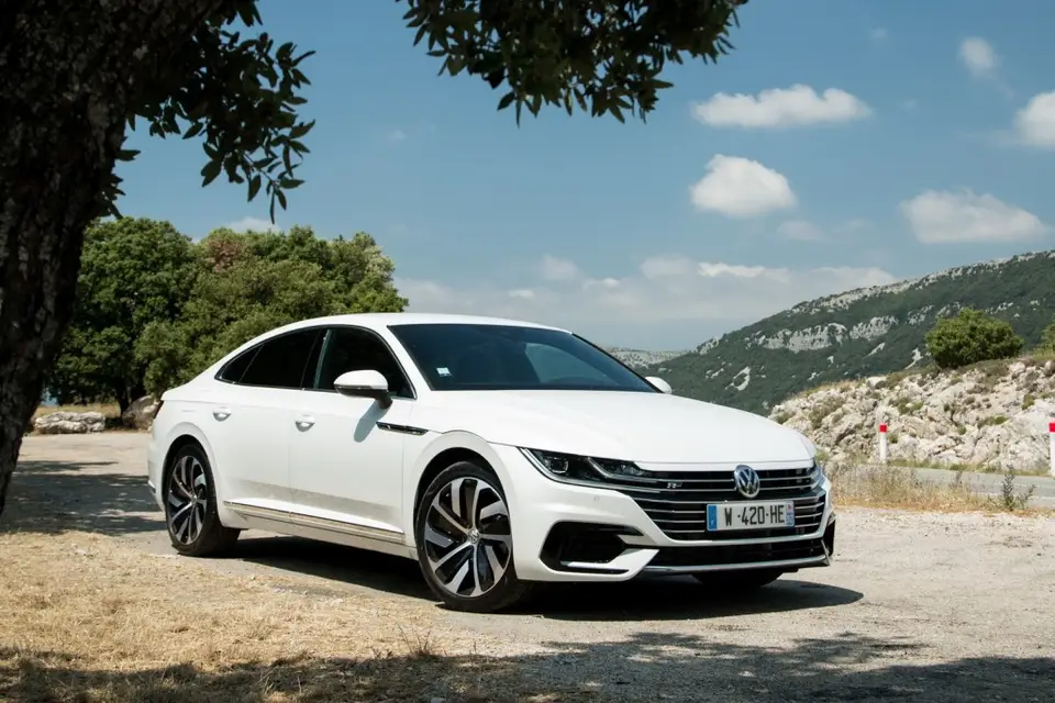 Volkswagen Rent - Foch et Star — photo 6