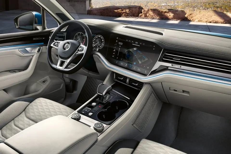 Volkswagen Rent - Foch et Star — photo 8