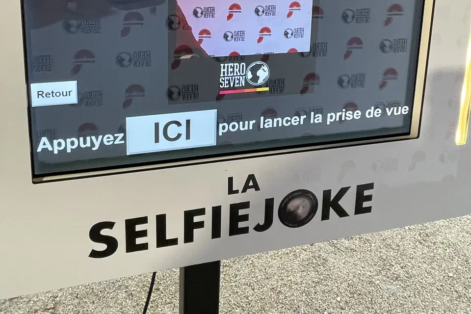 La Selfiejoke — photo 3