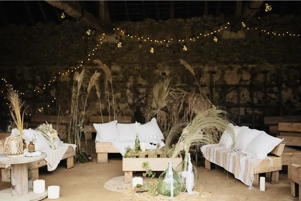 Rock and flowers — photo 3