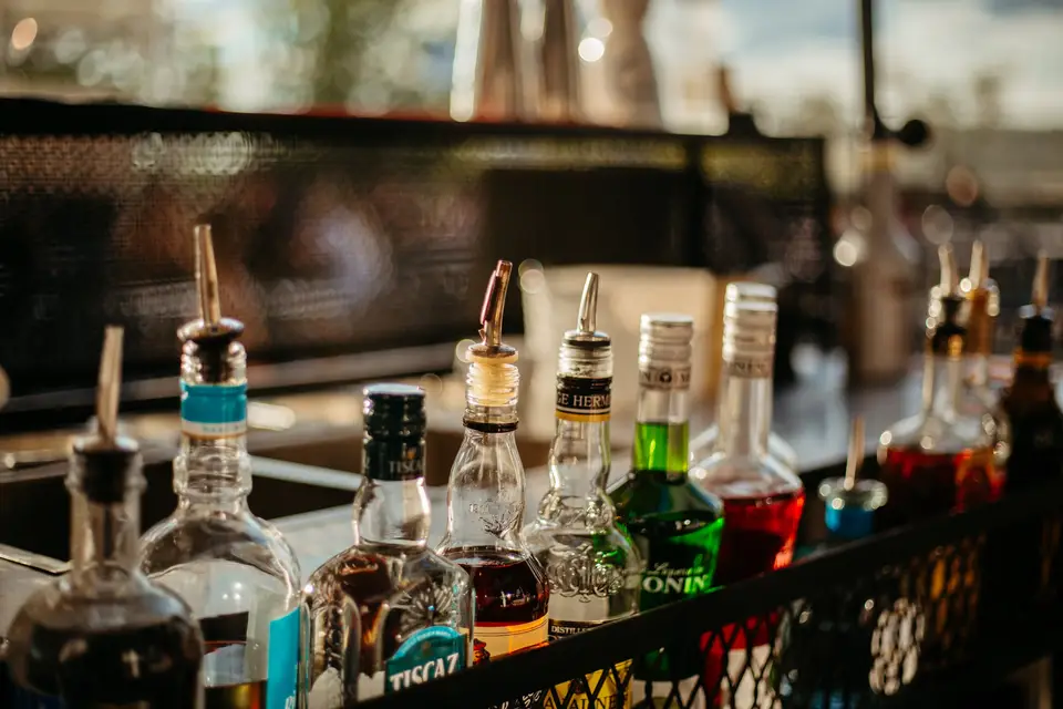 The Bar and Cy — photo 1