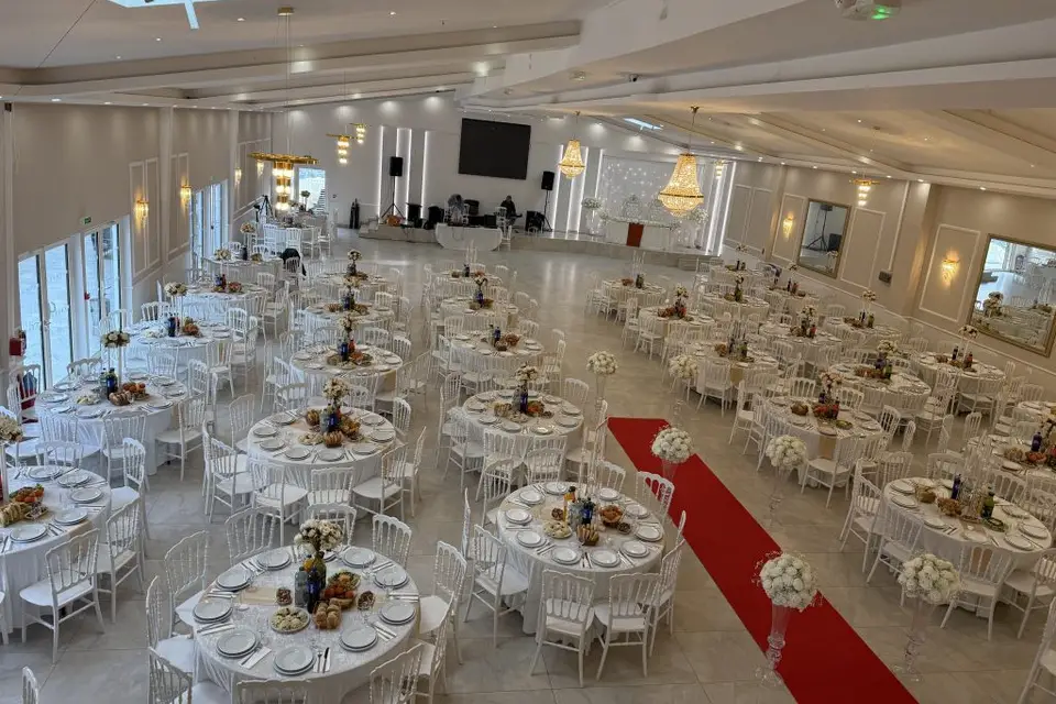 Palace 44 — photo 1