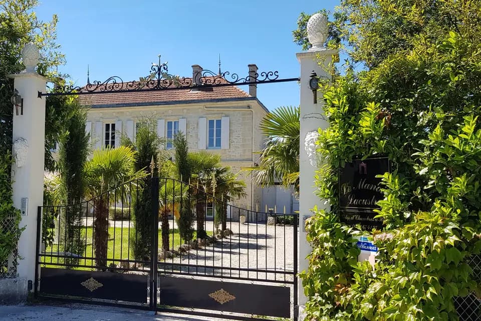 Le Manoir Lacustre — photo 2