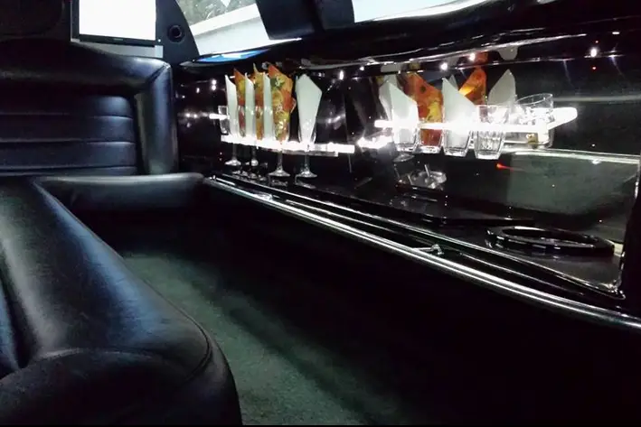 Kris Drive Limousine — photo 6