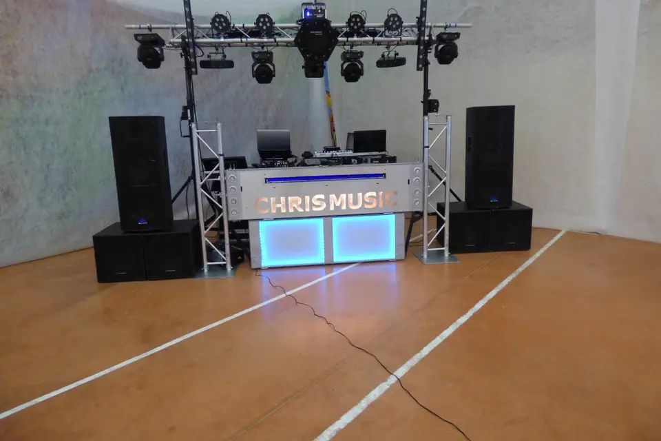 Podium Chris Music — photo 2