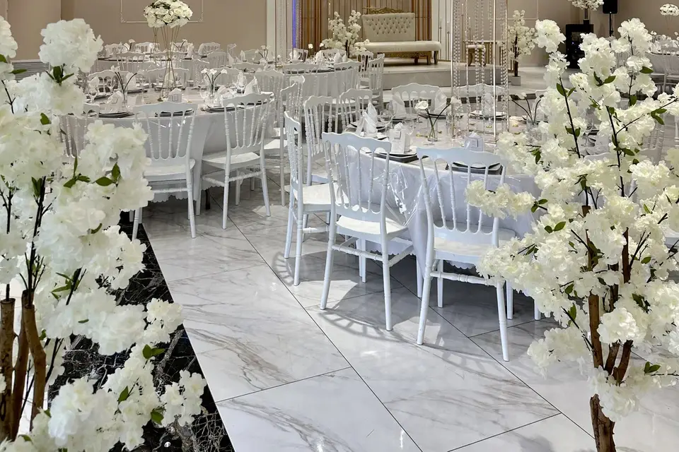 Ani Hall — photo 8