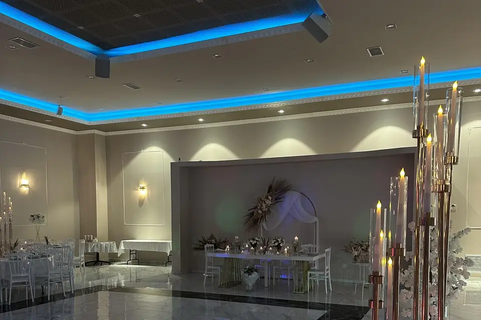 Ani Hall — photo 5