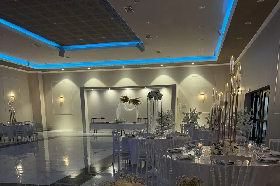 Ani Hall — photo 4