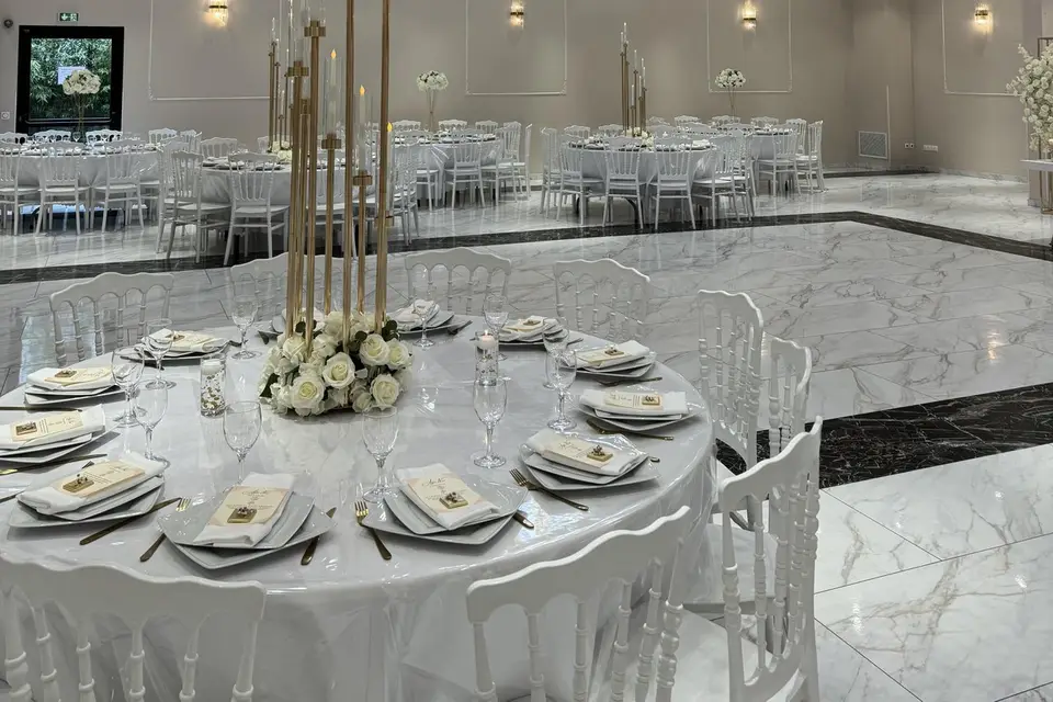 Ani Hall — photo 3