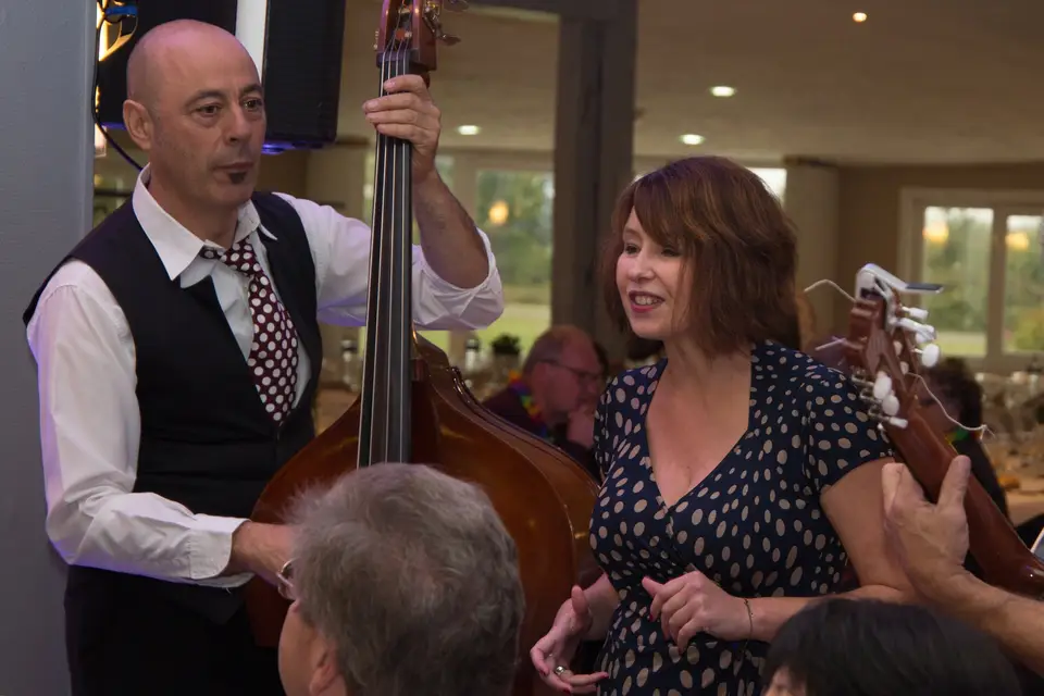 Instant Café — photo 4