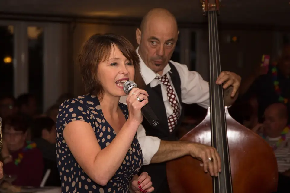 Instant Café — photo 7