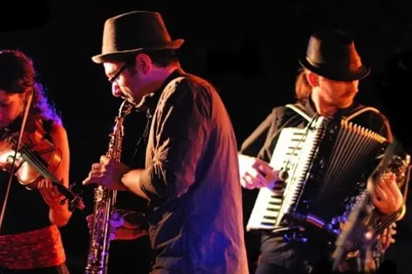 Cup Of Swing — photo 1