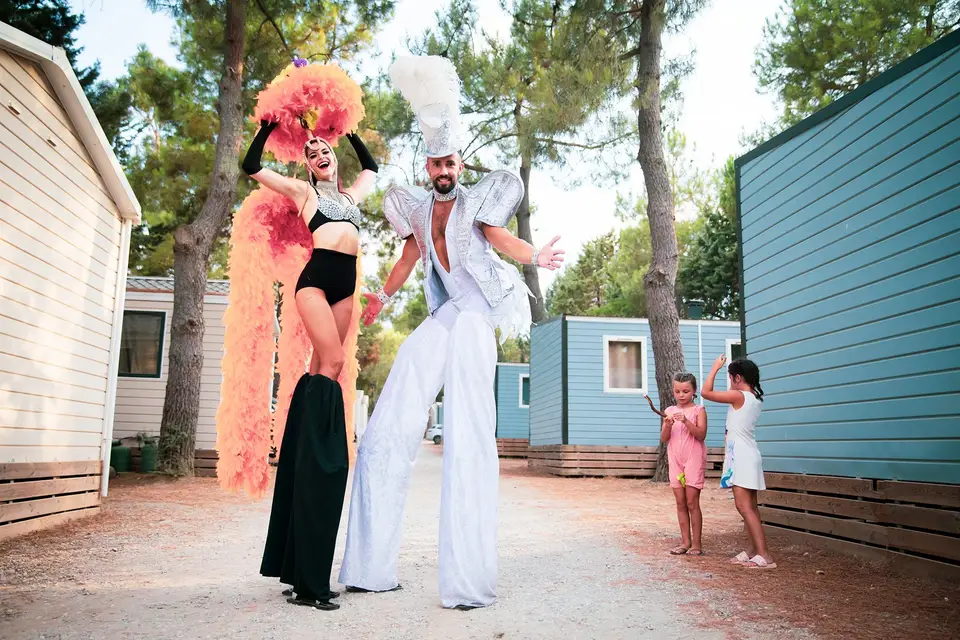 Dancing Show — photo 3