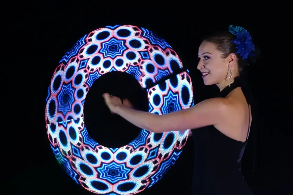 Lunart-X- Spectacle de feu, lumière et artifice — photo 1