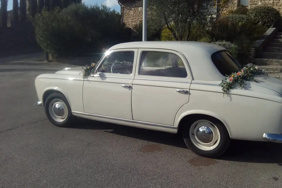 Peugeot 403 — photo 7