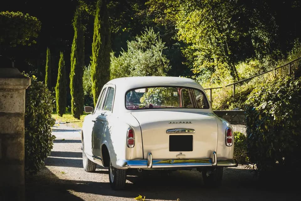 Peugeot 403 — photo 1