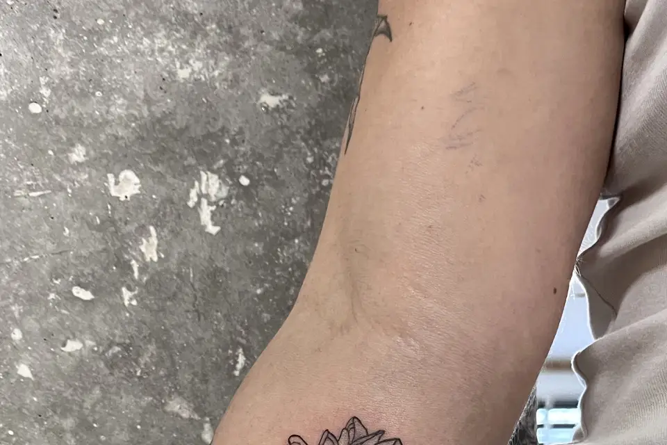 Bloody luna tattoo — photo 2