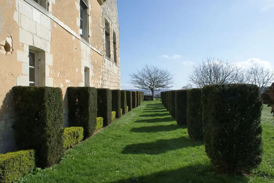 Abbaye de Seuilly — photo 6