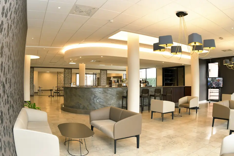 Hôtel Logis Lyon Est — photo 5