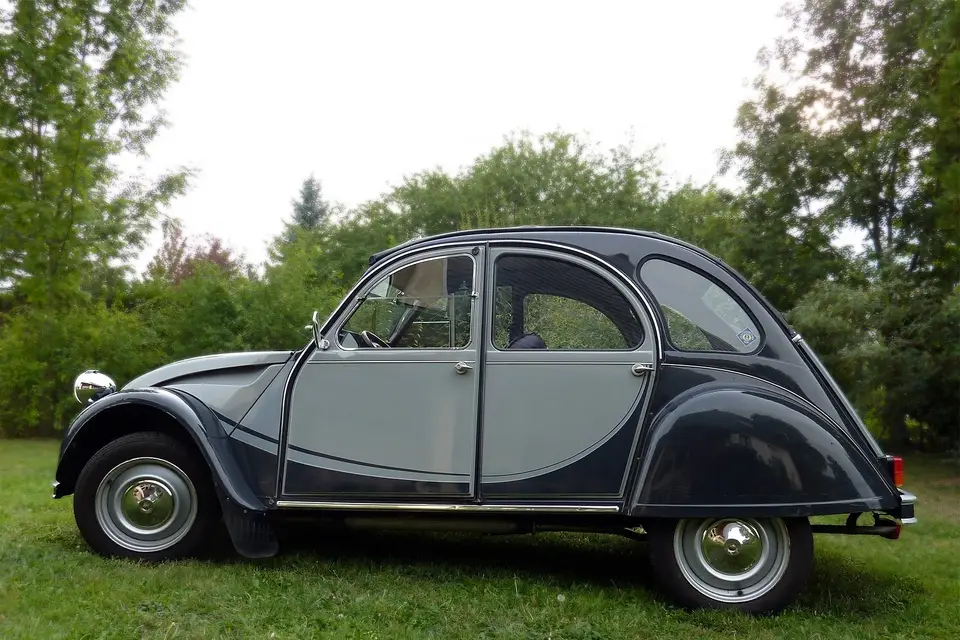 Vintage location — photo 2