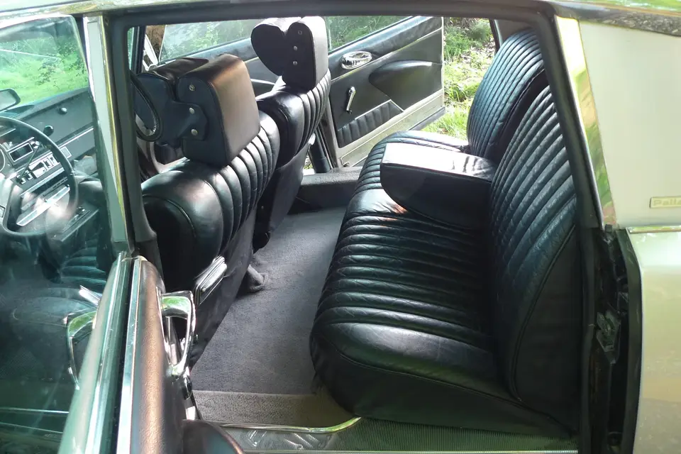 Vintage location — photo 3