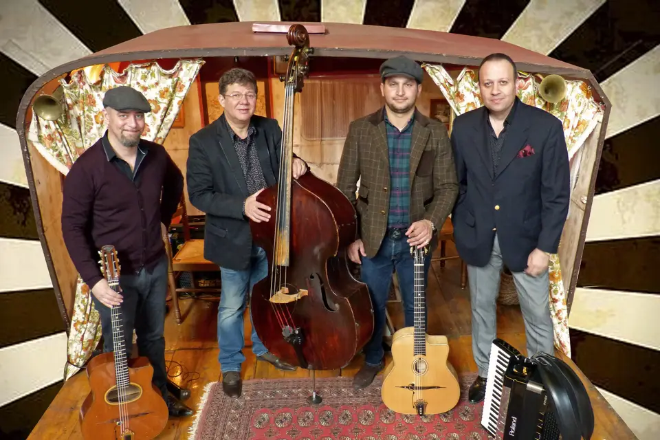 Le Josh Trio — photo 2