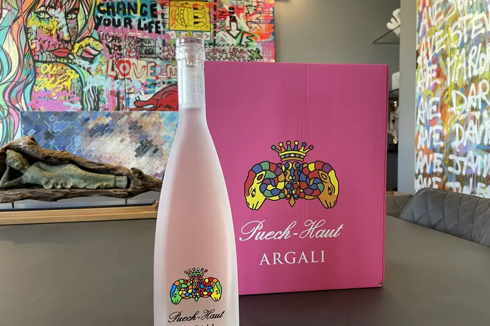 Max Corp — photo 1